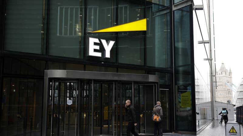 EY officialise son projet de scission entre audit et conseil