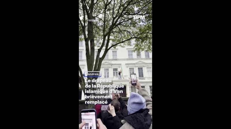 Le drapeau de la République islamique brièvement remplacé par un drapeau de la monarchie iranienne à Londres