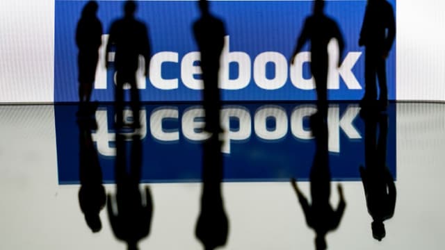 Facebook propose un nouvel outil avec lequel dans 20 pays, les PME peuvent proposer des cours de cuisine, de yoga et autres types de visioconférences, via leur page Facebook, pour un tarif qu'elles sont libres de définir.