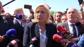 Marine Le Pen dans la Somme le 21 avril 2022. 