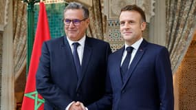 Emmanuel Macron avec le Premier ministre marocain Aziz Akhannouch, le 29 octobre 2024