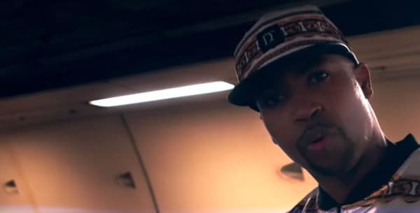 Rohff dans le clip "Dans le Game" en 2016 Rohff dans le clip "Dans le Game" en 2016