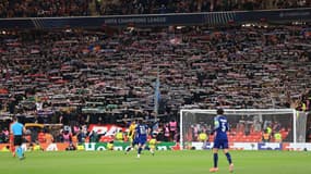 Les supporters parisiens ont poussé les joueurs de Luis Enrique à Liverpool, le 11 mars 2025