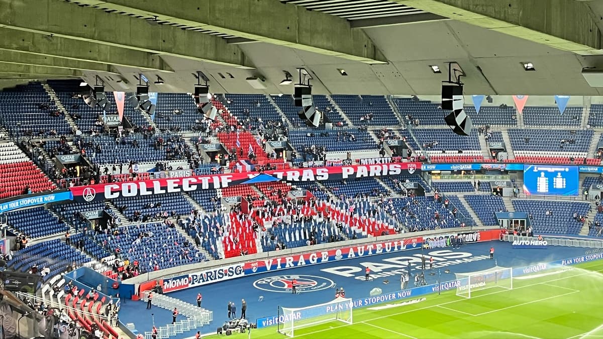 Les petites mains sont à l'oeuvre dans les travées du Parc Les petites mains sont à l'oeuvre dans les travées du Parc