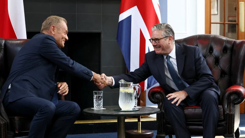 Un an après avoir chacun passé des accords avec la France, le Royaume-Uni et la Pologne signent leur propre traité de défense pour "affronter les menaces sécuritaires modernes", notamment russes