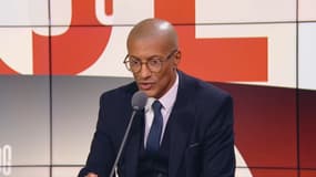Le maire PS de Saint-Ouen Karim Bouamrane tacle Olivier Faure le mardi 23 septembre sur le plateau de Grandes Gueules