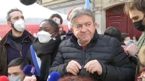 Jean-Luc Mélenchon à la manifestation parisienne des enseignants, lors de la grève du 13 janvier 2022.