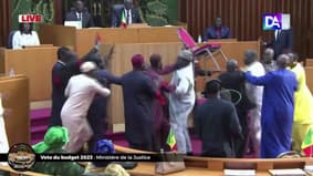 Sénégal : une violente bagarre éclate au Parlement après les propositions polémiques d'une élue