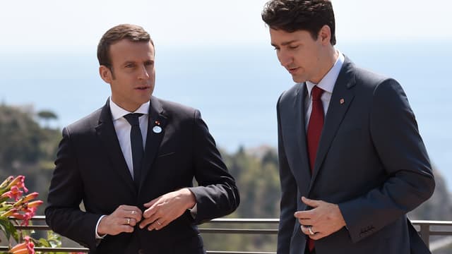 Emmanuel Macron et Justin Trudeau lors du G7 à Taormine, en Sicile, le 26 mai 2017. 