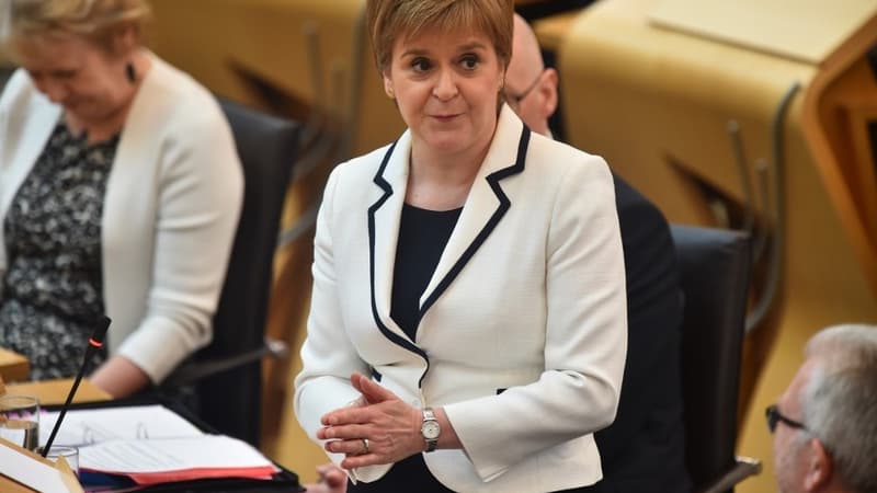 La Première ministre écossaise Nicola Sturgeon le 24 avril au Parlement à Edimbourg.