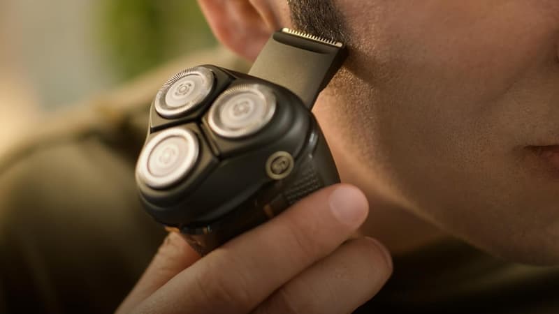 Le prix de ce rasoir électrique Philips chute de 27% avec cette offre folle