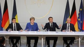 Le président ukrainien Volodymyr Zelensky, la chancelière allemande Angela Merkel, le président français Emmanuel Macron et le chef d'État russe Vladimir Poutine, à l'Élysée, le 9 décembre 2019.