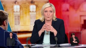 Marine Le Pen lors du débat de l'entre-deux-tours de l'élection présidentielle, le 21 avril 2022.