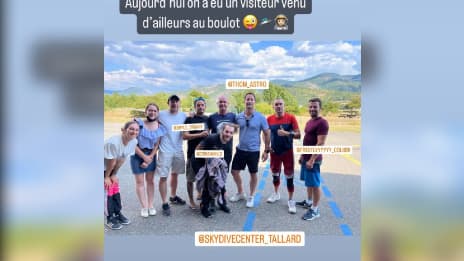 Vendredi, l'astronaute français Thomas Pesquet a fait une apparition au sein de l'école de parachutisme, le Skydive Center.