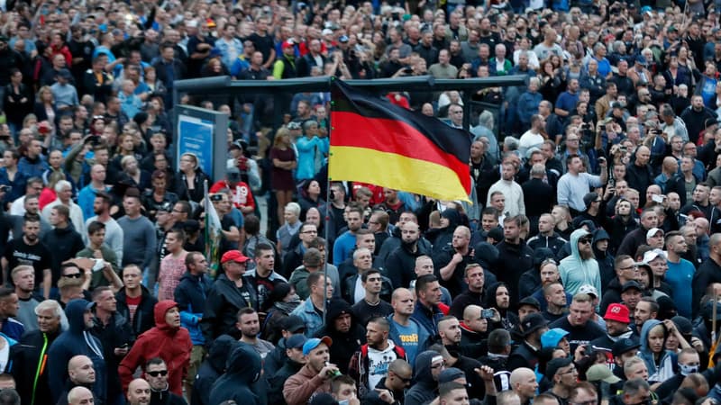 Manifestation de sympathisants d'extrême droite à Chemnitz, en Allemagne, le 27 août 2018