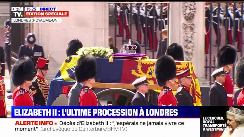 Royaume-Uni: le cercueil de la reine Elizabeth II quitte Buckingham Palace