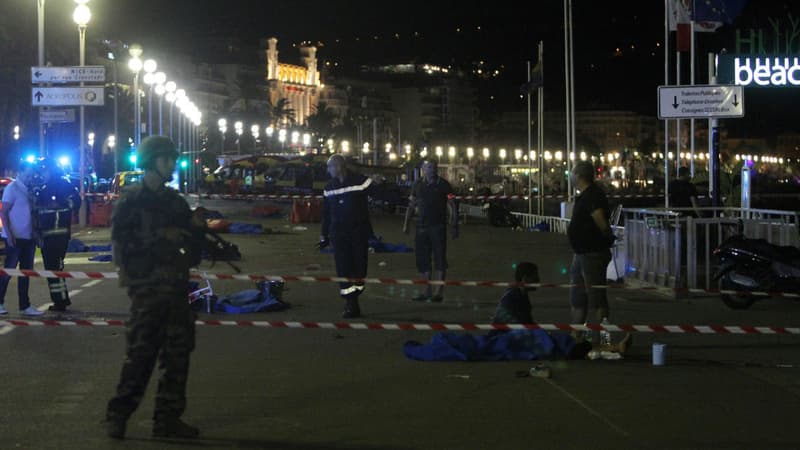 Le 14 juillet, alors que 30.000 personnes se trouvaient sur la Promenade des Anglais à Nice, un camion a frappé la foule