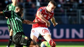 Le milieu de terrain brestois Jérémy Le Douaron marque le 4e but face à Lens, lors de la 14e journée de Ligue 1, le 21 novembre 2021 au Stade Françis Le Blé