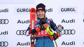 Mikaela Shiffrin sur le podium en Autriche, le 23 novembre 2024