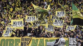 Drapeaux "Kita, casse-toi" lors du match de Ligue 1 contre Strasbourg, le 24 mai