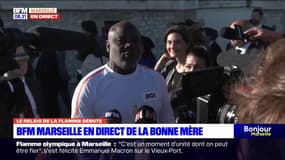 "C'était un moment exceptionnel": Basile Boli réagit après avoir porté la flamme olympique