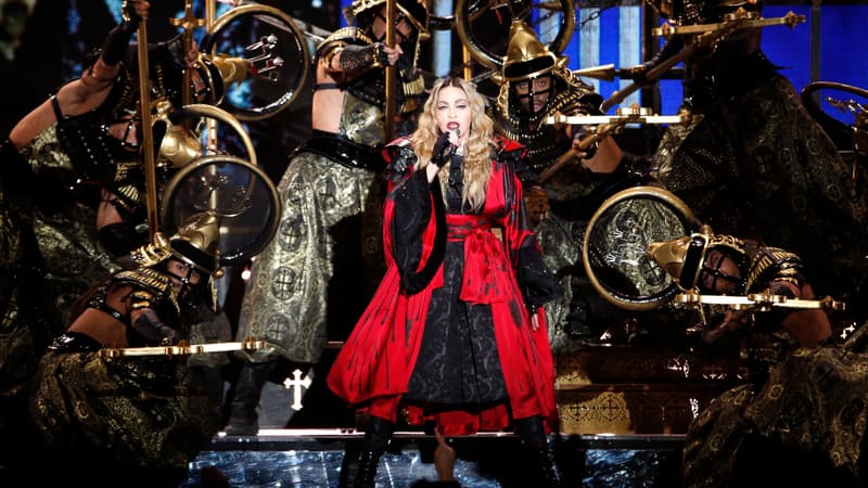 Madonna en concert à Paris, le 9 décembre 2015