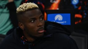 Victor Osimhen a perdu son n°9 et n'est plus inscrit sur la liste pour jouer la Série A.