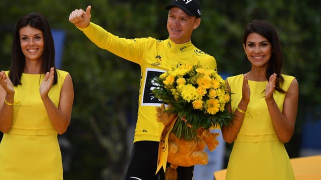 Christophe Froome sur le podium du Tour de France