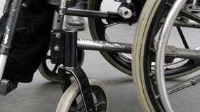 Grenoble est la ville de France la plus accessible aux personnes handicapées, selon le baromètre de l'Association des Paralysés de France (APF) publié lundi. Elle devance Nantes pour la première fois en trois ans. /Photo d'archives/REUTERS