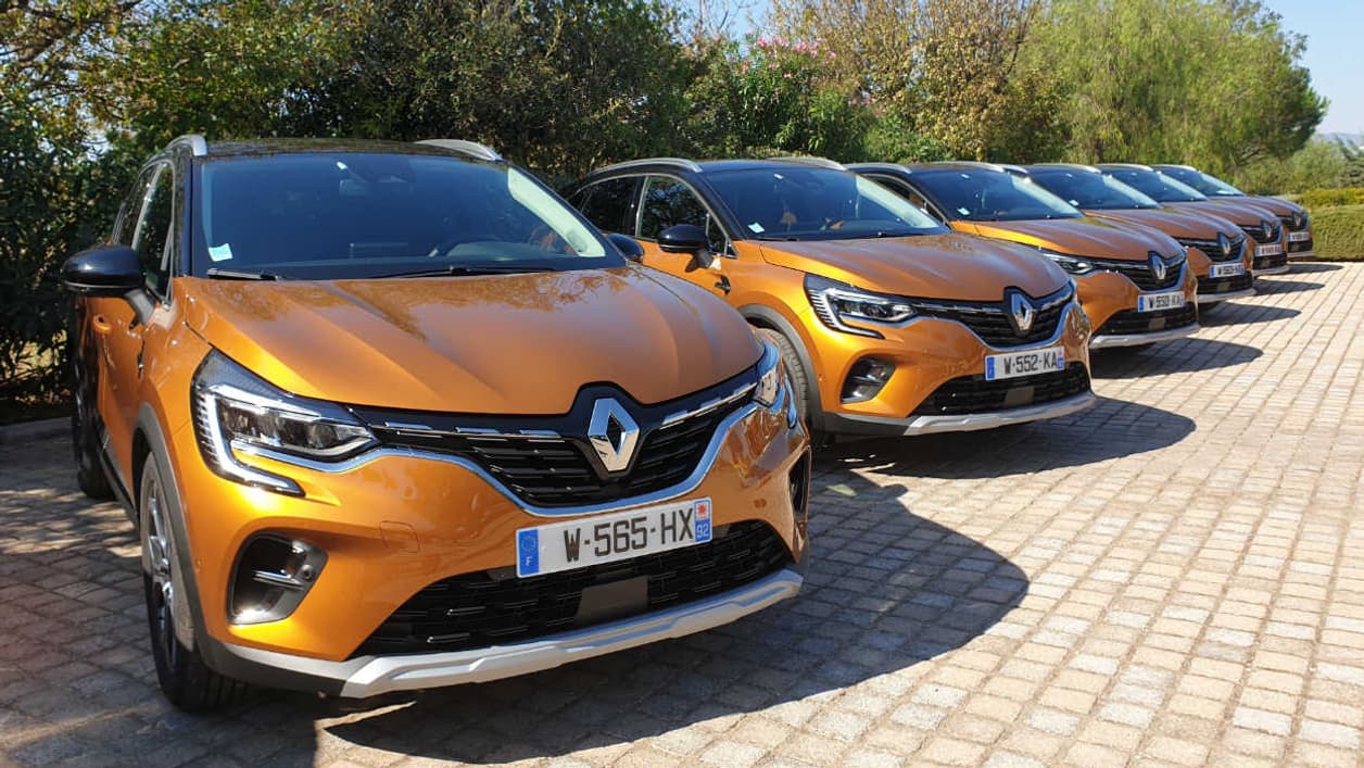 Avec 1,5 million d'exemplaires vendus à travers le monde, en 7 ans de carrière, le Captur reste un des derniers gros succès de Renault. Avec 1,5 million d'exemplaires vendus à travers le monde, en 7 ans de carrière, le Captur reste un des derniers gros succès de Renault.