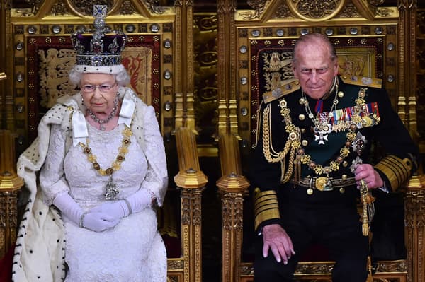 La reine d'Angleterre Élisabeth II et le Prince Philip en 2015.
