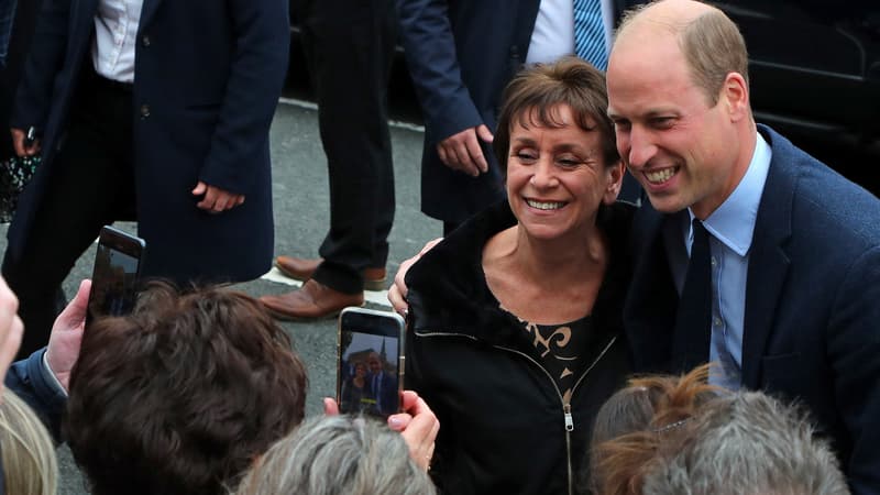 Le prince William, accompagné de son épouse Kate, a effectué ce mardi 27 septembre son premier voyage au Pays de Galles depuis qu'il a repris le titre de prince de Galles, détenu avant lui par son père, devenu le roi Charles III.
