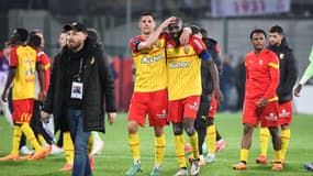 Florian Sotoca et Seko Fofana après le match entre Lens et Reims, le 12 mai 2023.
