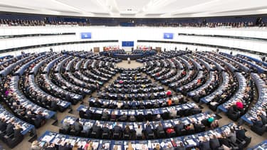 Les députés européens votent 145 milliards de budget par an