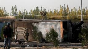 Treize membres civils et militaires des forces de l'Otan en Afghanistan ont trouvé la mort samedi à Kaboul dans un attentat suicide dont le bilan est sans précédent pour les troupes étrangères déployées depuis 2001. Parmi eux figurent plusieurs Américains