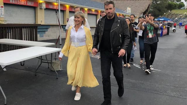 Grease: John Travolta et Olivia Newton John reprennent leurs Grease: John Travolta et Olivia Newton John reprennent leurs