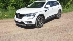 Cette nouvelle génération du Koleos, avec ses 4,67 mètres, se frotte au segment des SUVs familiaux.