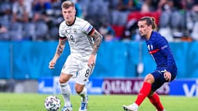 Toni Kroos et Antoine Griezmann lors de l'Euro 2021
