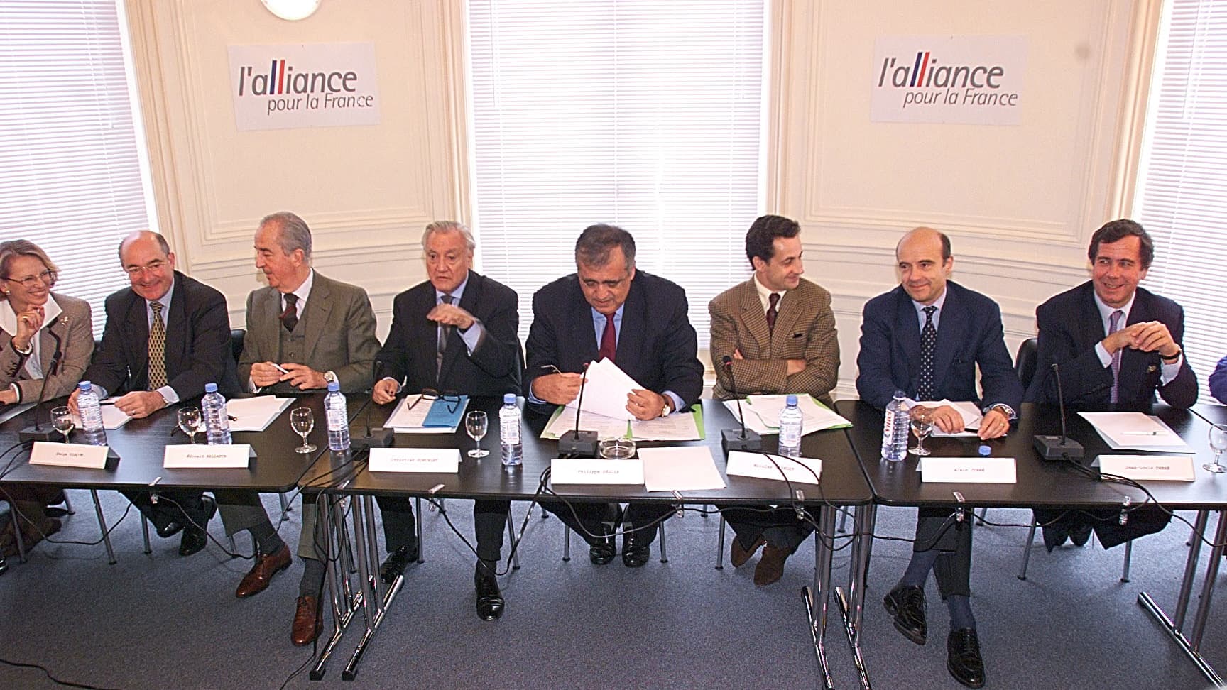 Créée après les régionales de 1998 dans l'espoir de mieux unifier la droite, L'Alliance (qui inclut le RPR, l'UDF et DL) réunit ses cadres à Paris, le 29 octobre 1998.