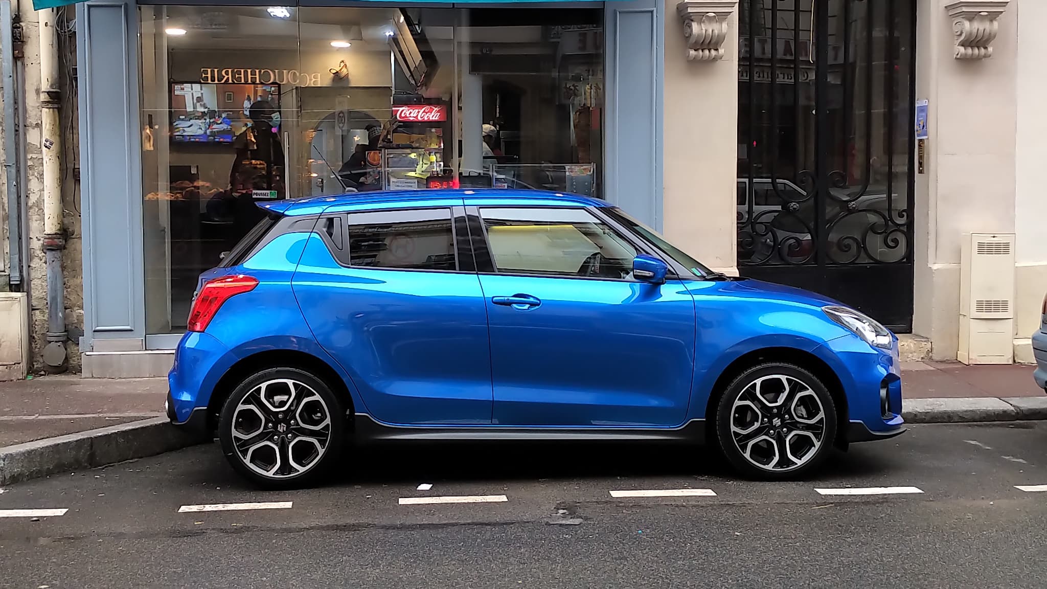 La Suzuki Swift Sport de notre essai voit son prix débuter à 22.500 euros. 