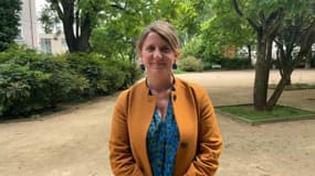 Cristina Martineau, adjointe à la mairie de Villeurbanne, ne compte pas abandonner sa candidature aux législatives.