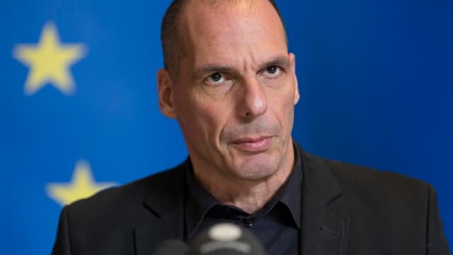 Le ministre des Finances grec, Yanis Varoufakis, estime que la Grèce n'aurait jamais dû rentrer dans l'Europe, mais que maintenant qu'elle y est, c'est à l'Europe de l'aider à régler ses problèmes. 