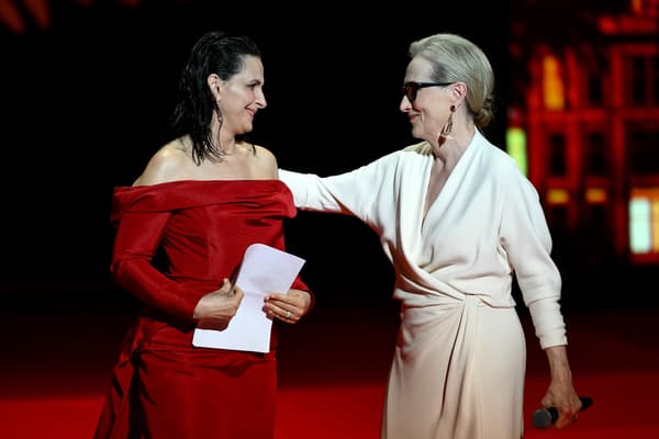 Juliette Binoche et Meryl Streep lors de la cérémonie d'ouverture du festival de Cannes, le 14 mai 2024.