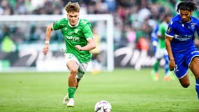 L'ailier Ben Old, avec Saint-Etienne, contre Auxerre, le 5 octobre 2024.
