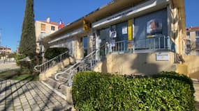 Une agence postale a été installée dans la mairie annexe d'Aix-en-Provence