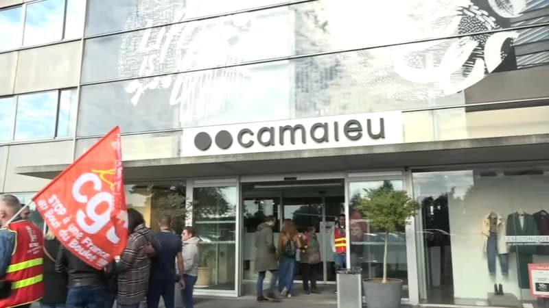 Des salariés de Camaieu au siège de l'enseigne à Roubaix, mardi 4 octobre (Photo d'illustration).