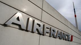 Les salariés d'Air France mis en cause pour des faits de violences le 5 octobre seront jugés au printemps 2016.