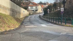 Une portion de route est inaccessible à Saint-Georges-d'Espéranche (Isère) les jours de semaine