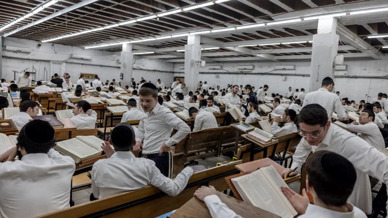 Israël: l'exemption de service militaire levée pour les étudiants ultra-orthodoxes en écoles talmudiques