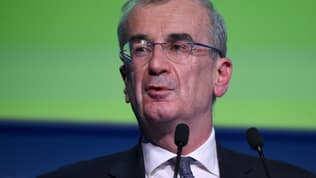 Le gouverneur de la Banque de France François Villeroy de Galhau s'exprime à Paris pour le "Climate Finance Day" le 26 octobre 2021.